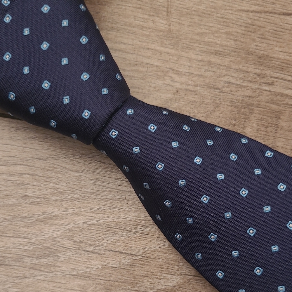 HUGO BOSS Italy Recent Dark Blue Navy Dots‎ Pattern Skinny Mens Silk Tie